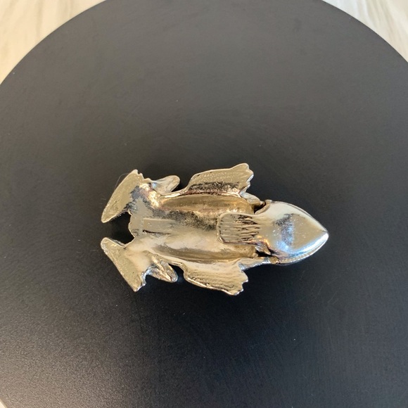 Silver tone Vintage maijuana clip - Picture 2 of 2